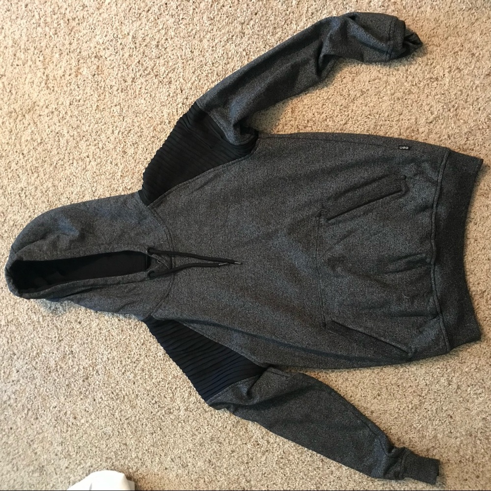 CSG sweatshirt size: M